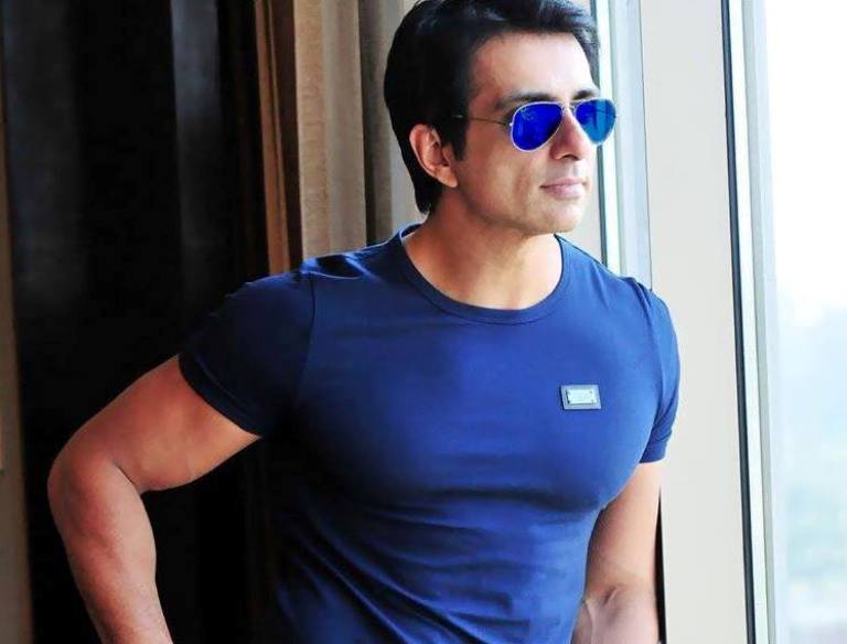 IT officials reach Sonu Sood's Mumbai residence day after raids in offices