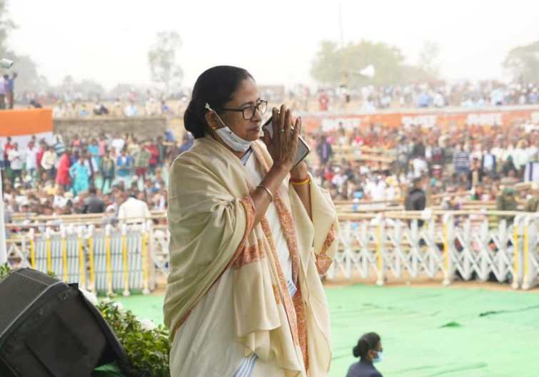 Mamata Banerjee discharged from hospital, doctors say CM responded well to treatment