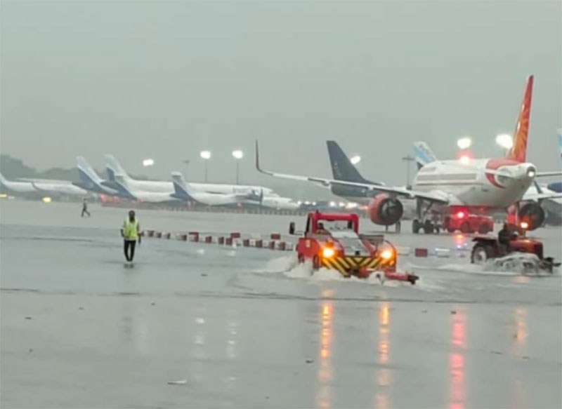 AAI suspend arrivals at Chennai airport till 1800 hrs, two Intl flights cancelled, 6 domestic flights diverted