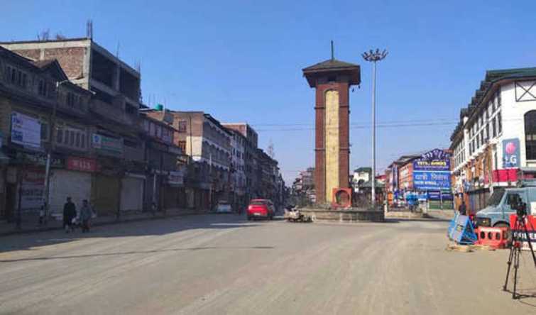 Kashmir: Over 90 arrested, 460 fined for violating Covid curfew