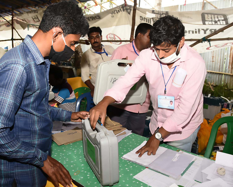 Assembly election in Kerala: Single phase polling begins