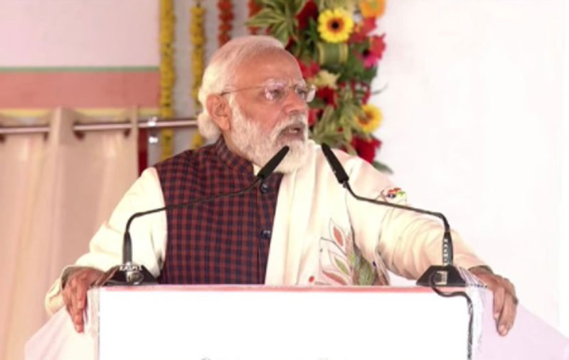 UP: PM Modi lays the foundation stone of Ganga Expressway in Shahjahanpur