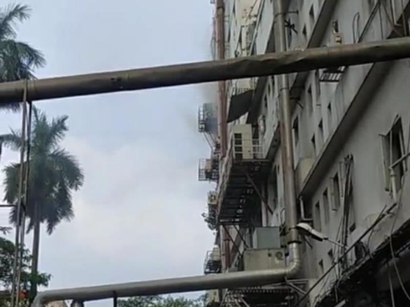 Fire on fifth floor of Apeejay House in Kolkata's Park Street, no casualties