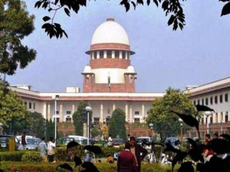 Farmers have right to protest, but cannot block roads indefinitely: SC