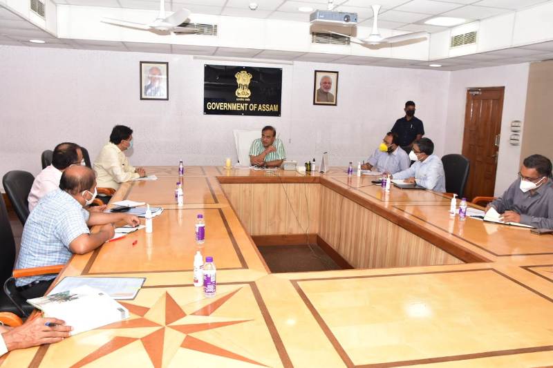 Assam CM Himanta Biswa Sarma reviews Covid-19 situation, vaccination status through video conference