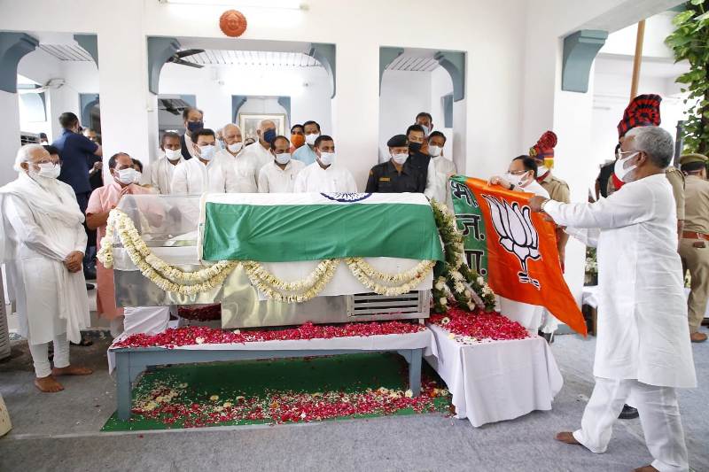 PM Modi pays last respects to former UP CM Kalyan Singh