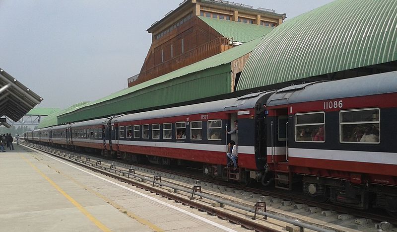 All 15 Kashmir Valley Railway Stations, including Srinagar, get integrated with 6021 Station Rail Wi-Fi Network