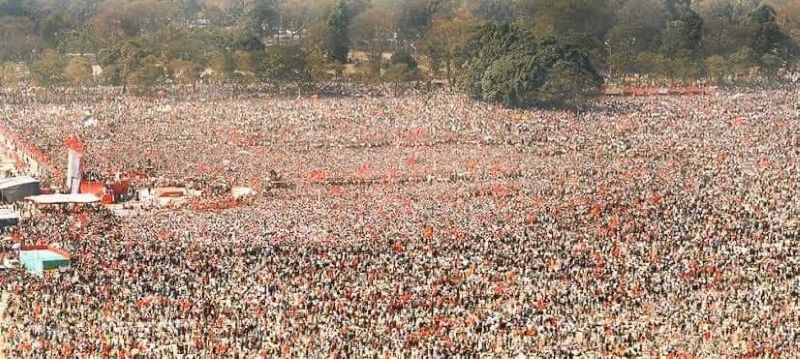 Massive crowd at the Brigade rally on Sunday (Image Credit: CPI-M Facebook page)