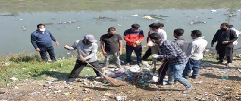 Jammu and Kashmir: SMC conducts cleanliness drive