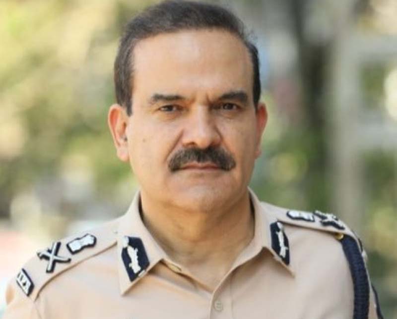 Supreme Court refuses to entertain ex-Mumbai police commissioner's plea, asks him to approach HC