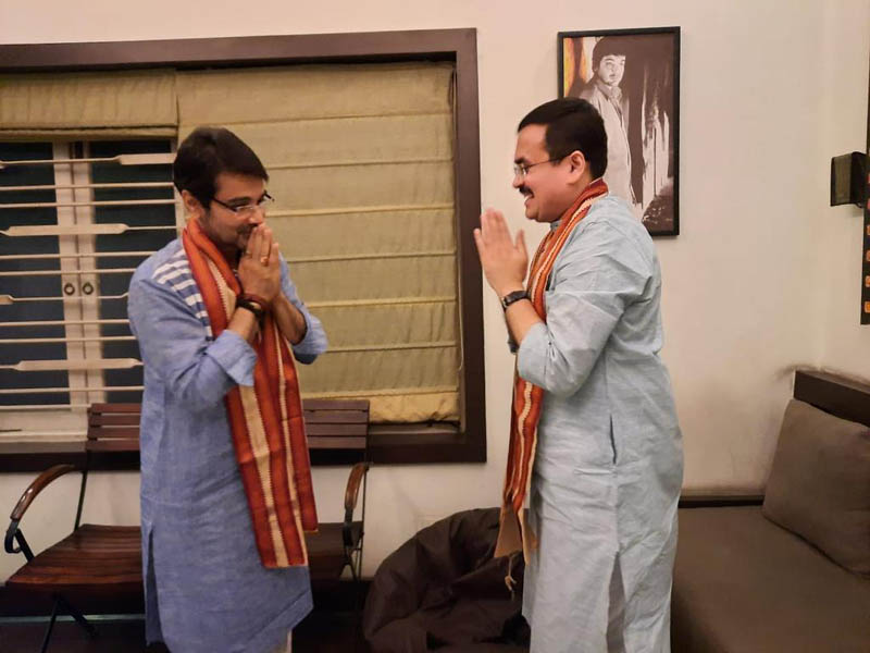 Bengal: BJP leader meets Prosenjit Chatterjee, triggers speculation over actor's political move