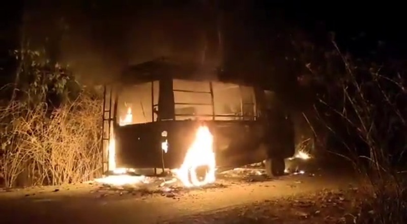 WB: Polling-duty vehicle allegedly set ablaze in Purulia's Bandwan a night before election, no casualty