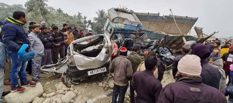 West Bengal: Dhupguri road mishap kills at least 14