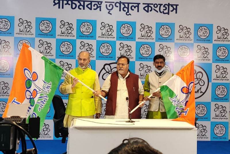 BJP leaders Deepak Roy and Subrata Roy join TMC ahead of West Bengal state polls