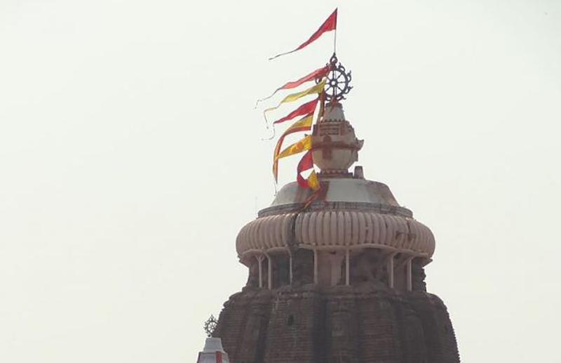 Odisha: Lakhs of devotees throng Puri's Jagannath temple