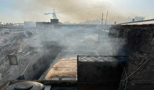 Delhi: Fire breaks out near Chandni Chowk metro station