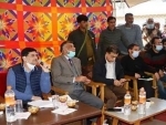 Kashmir: DC Budgam holds public darbar