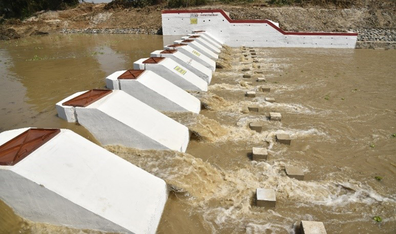 Murshidabad: Ambuja Cements builds check dam across the Kalnoi river