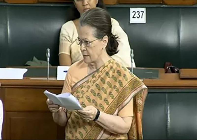 Congress president Sonia Gandhi urges Centre to increase MGNREGA fund