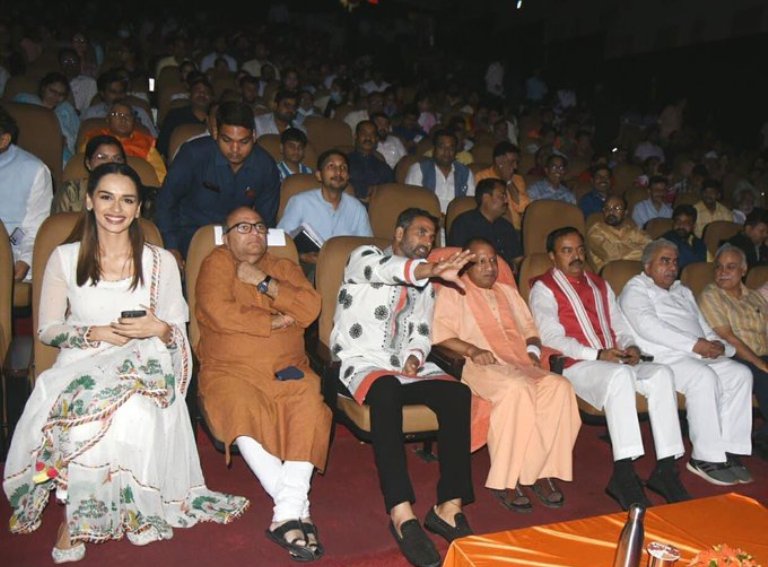 Yogi Adityanath attends screening of Akshay Kumar's 'Samrat Prithviraj', Akhilesh Yadav takes dig