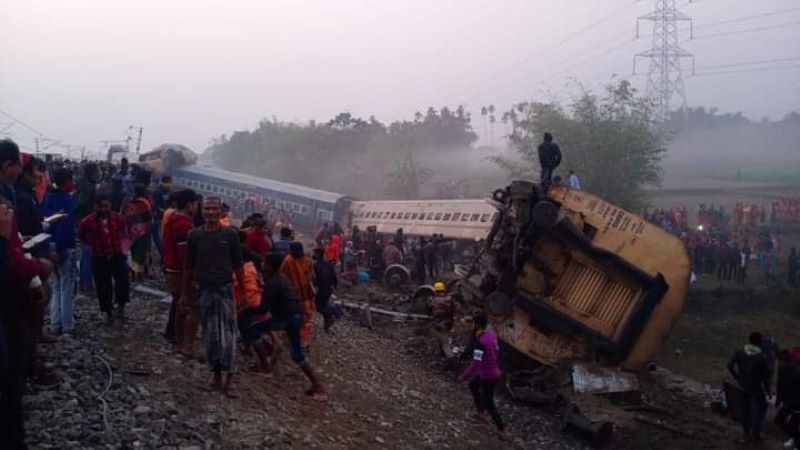 Bikaner-Guwahati Express derails in West Bengal, several feared dead