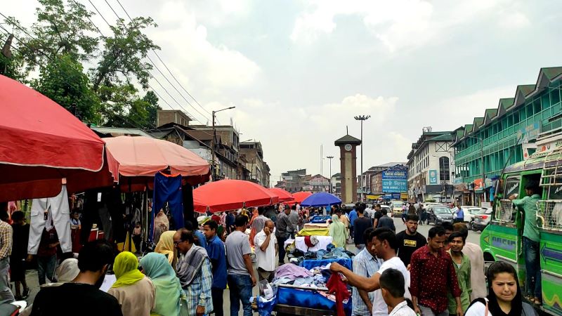 Kashmir: Two-day shopping festival organised in Srinagar ahead of Eid-al-Adha