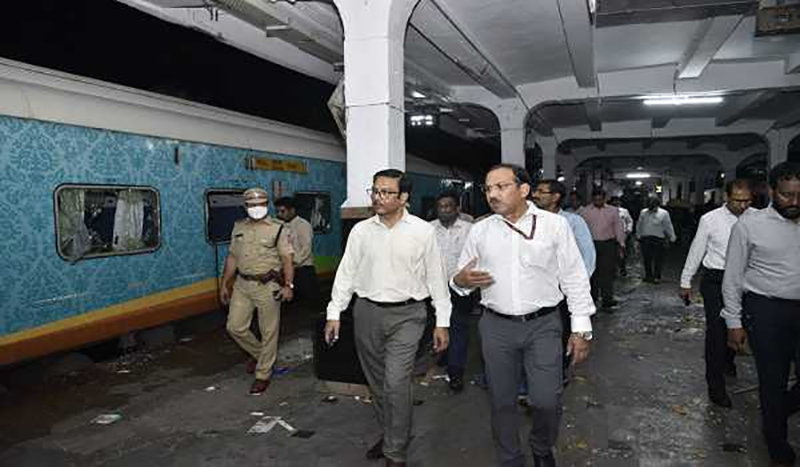 Agnipath protests : Security beefed up at important railway stations in Telangana, AP