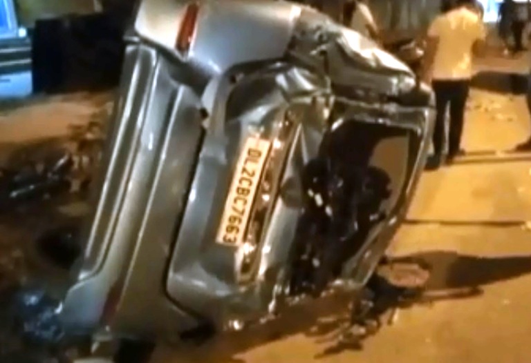 Zomato delivery partner, two teenagers die after motorbike-car crash in Delhi