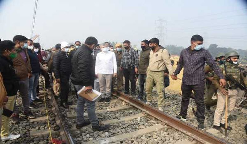 Railway Minister inspects accident site of Bikaner-Guwahati Express train