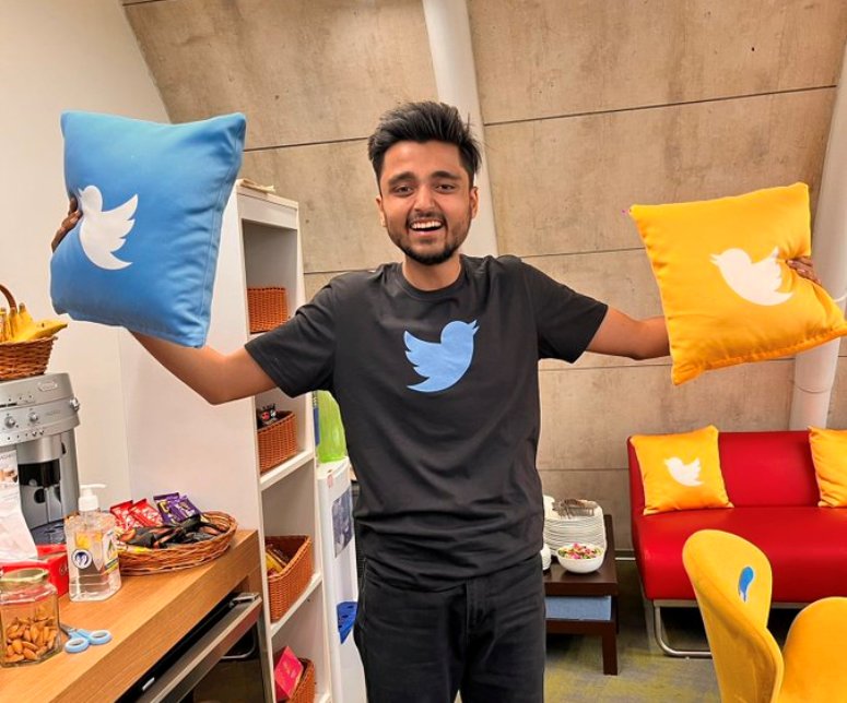 25-year-old sacked Twitter employee wins hearts with his post after layoff