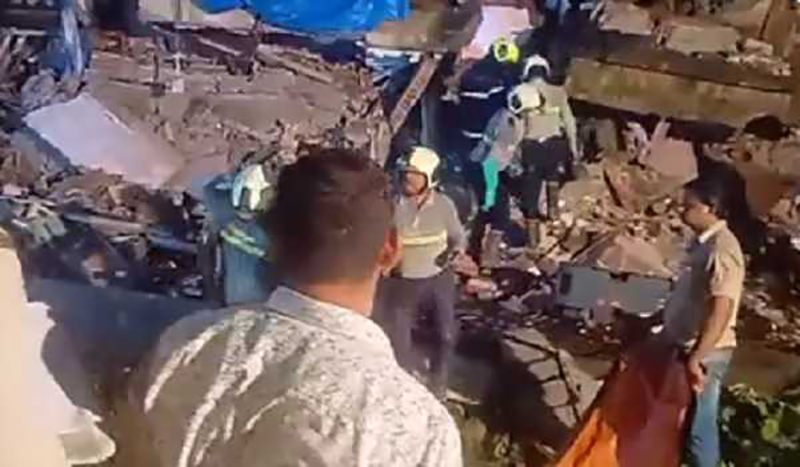 Mumbai building collapse kills 1, injures 11
