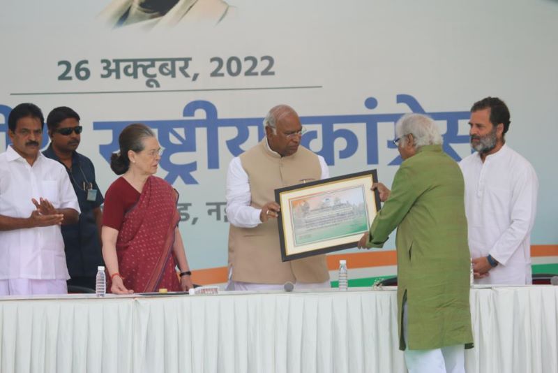 Gandhi loyalist Mallikarjun Kharge takes charge as Congress president, succeeds Sonia