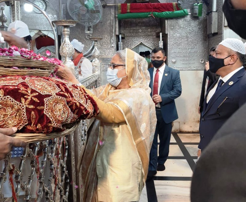 Bangladesh PM Sheikh Hasina wraps up her India visit by paying obeisance at Ajmer Sharif