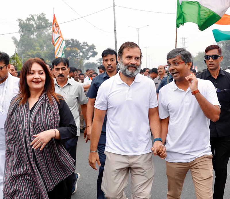 Pooja Bhatt joins Rahul Gandhi's Bharat Jodo Yatra in Hyderabad