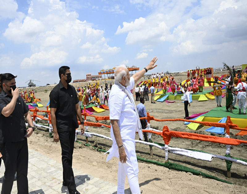 PM Modi visits UP, inaugurates Bundelkhand Expressway