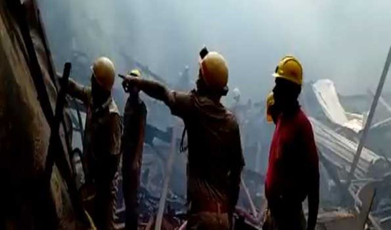 Kolkata: Film production godown among other vehicles, shops gutted in fire