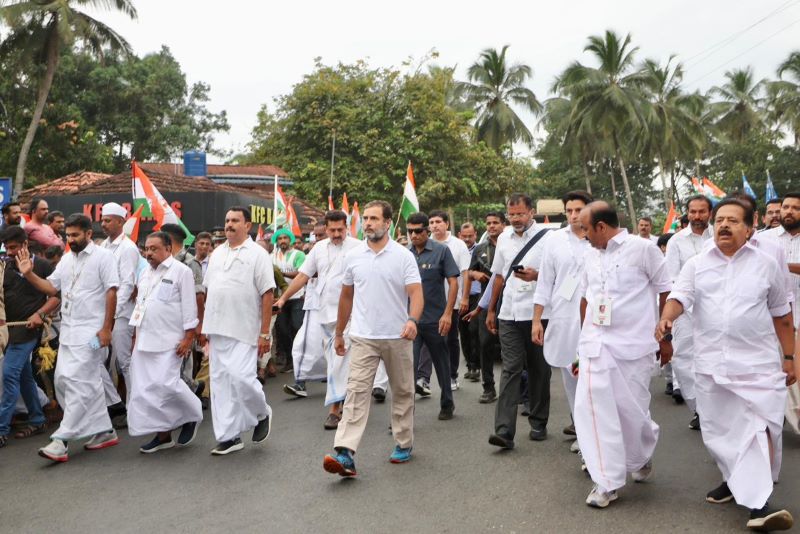 Rahul Gandhi-led Congress' Bharat Jodo Yatra resumes