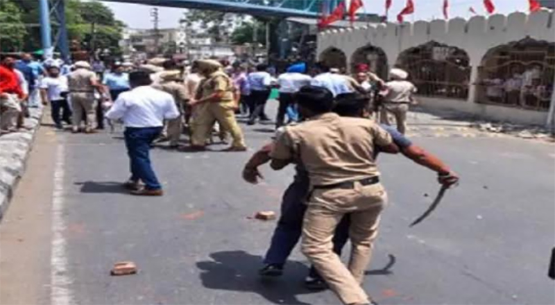 Patiala clashes: Top cops transferred, mobile services banned