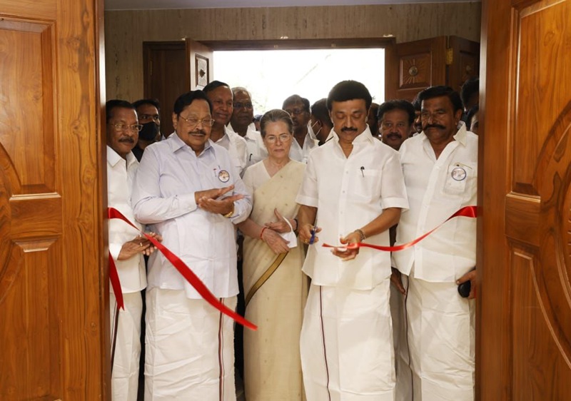 Sonia Gandhi, other opposition leaders attend MK Stalin's Delhi office inauguration