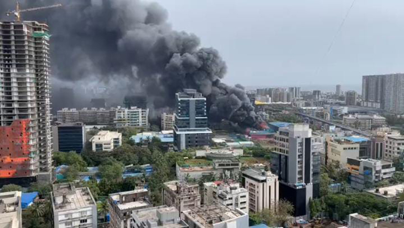 Massive fire breaks out in Mumbai's Andheri, no casualty
