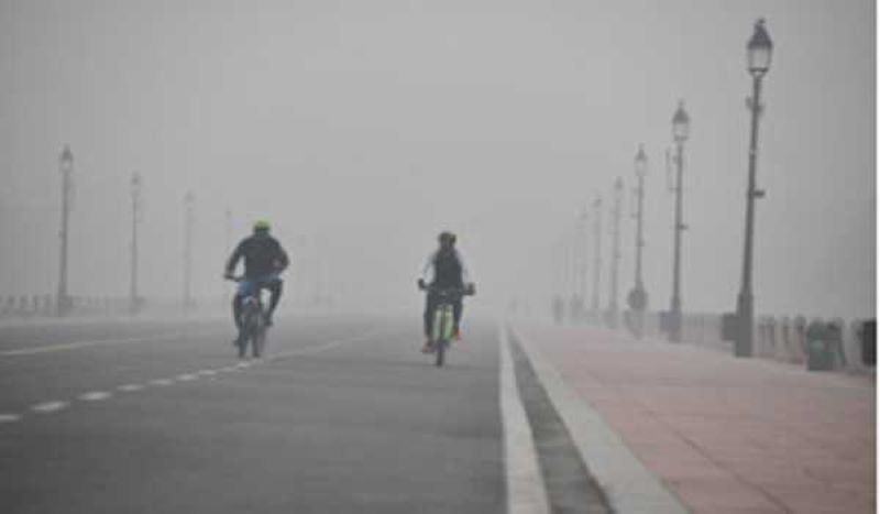 Black smog engulfs Delhi, PM 2.5 exceeds WHO's safer limits
