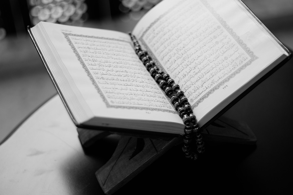 Jammu and Kashmir: Minor girl from Shopian writes the Quran by hand in 30 days
