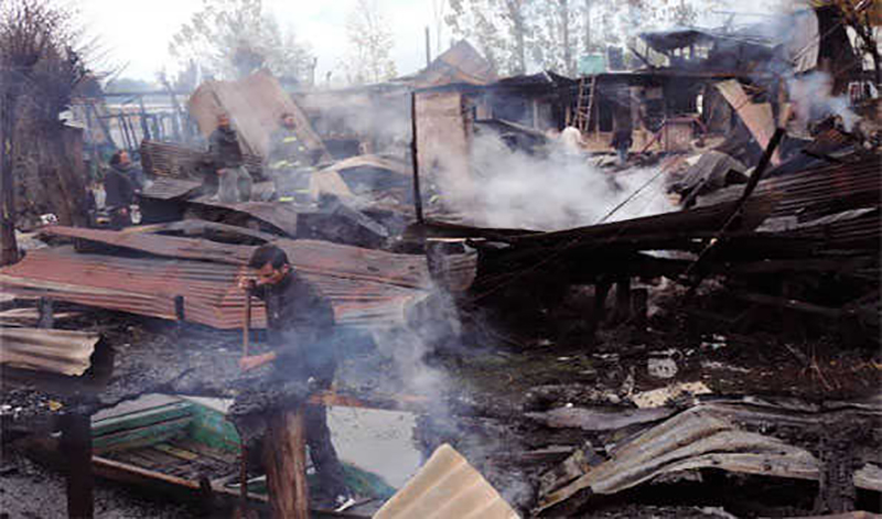 3 Bangladeshi tourists killed in Dal Lake houseboat fire in Srinagar