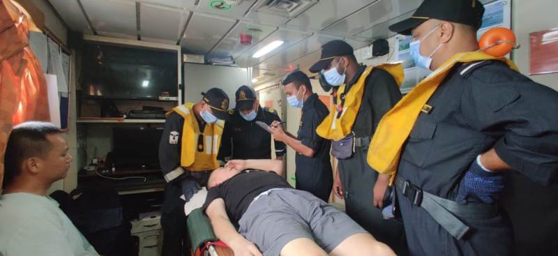 MT Hua Wei 8: Indian Coast Guard evacuates Chinese crew member due to medical condition