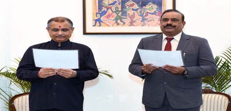 Dr Dinesh Dasa takes Oath of Office and Secrecy as Member, UPSC