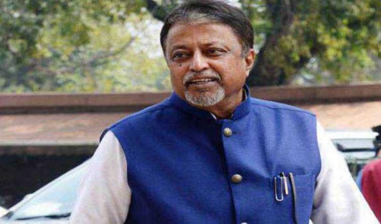 Mukul Roy in Delhi, says 'keen to work for BJP'