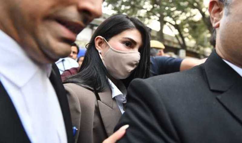 Jacqueline Fernandez urges court to drop case against her by ED over money laundering charge