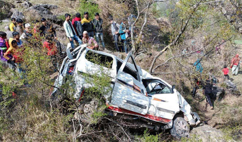 Jammu and Kashmir: 14 injured as cab falls into gorge Poonch