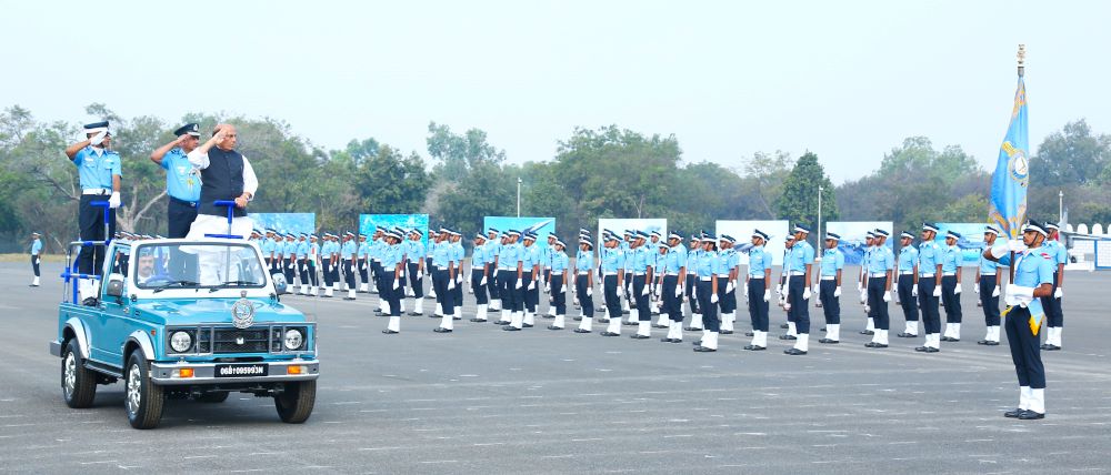 25 women among 213 flight cadets commissioned into Indian Air Force