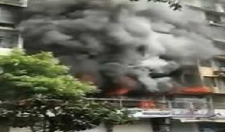 2 dead, 5 injured as fire massive fire breaks out at residential building in Mumbai's Kandivali